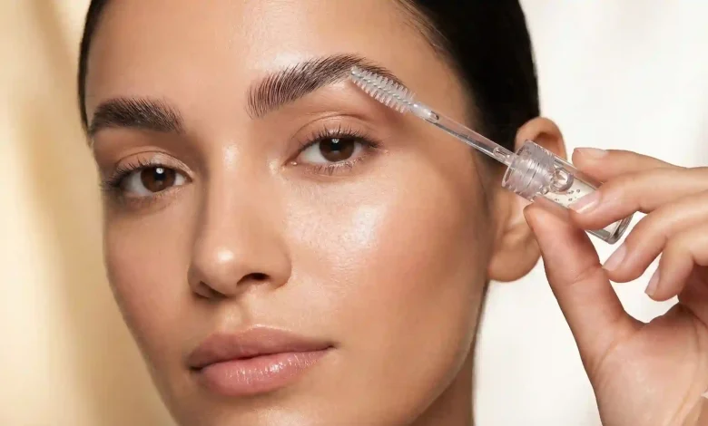 "راز داشتن ابرو های هالیوودی؛ نقد و بررسی تخصصی قوی ترین ژل های لیفت بازار"